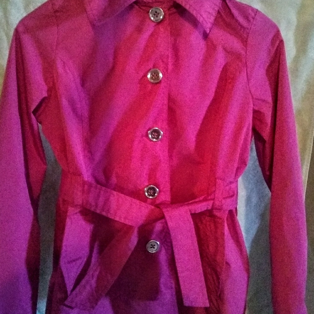 WEATHERTAMER girls pink light jacket.